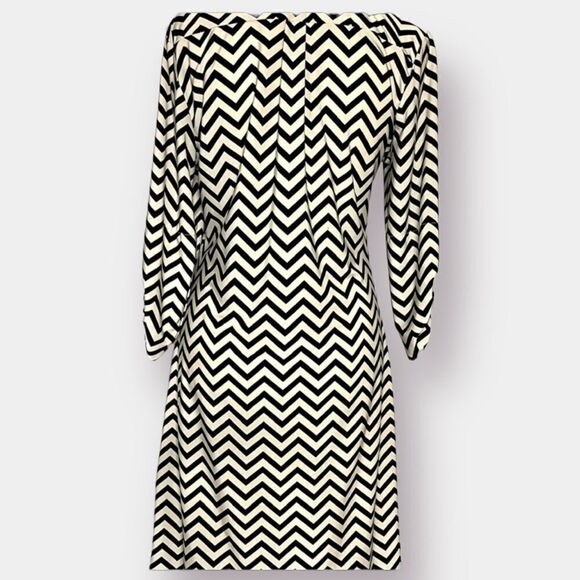 Chevron Dress Size Small 3/4 Sleeves Beige Black - Picture 2 of 8